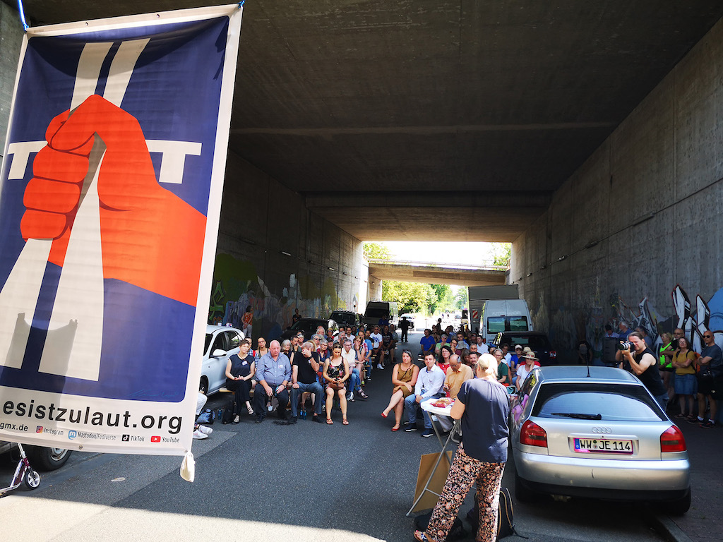 Wir bleiben dran, auch nach dem Treffen unter der Autbahnbrücke